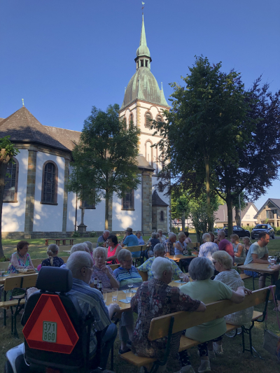 Sommerfest &quot;offener Tisch&quot; Caritaskonferenz Holsen